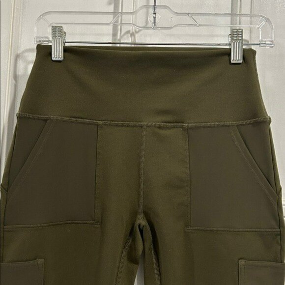 Alo Yoga High Waist Cargo Leggings in Dark Army Green - Size Medium - Picture 8 of 12